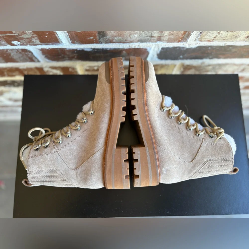 Marc Fisher Lizzie Creamy Tan Suede Lace Up Boots Lambs Wool Size 5.5